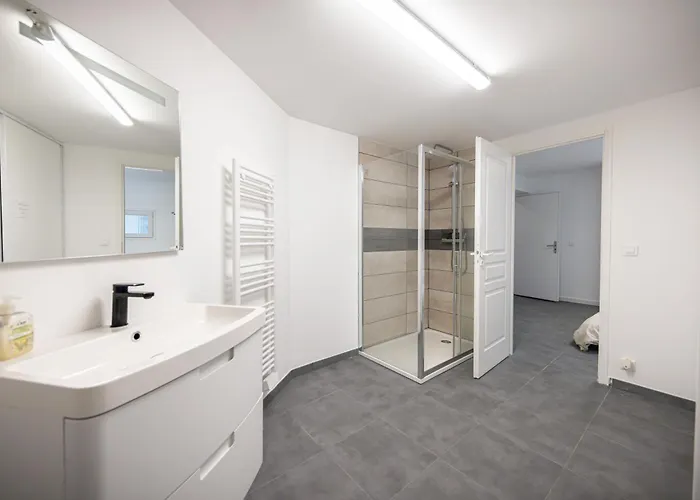 Grand Nature A - Clim, Jardin Prive & Terrasse - 7 Lits Jezainville